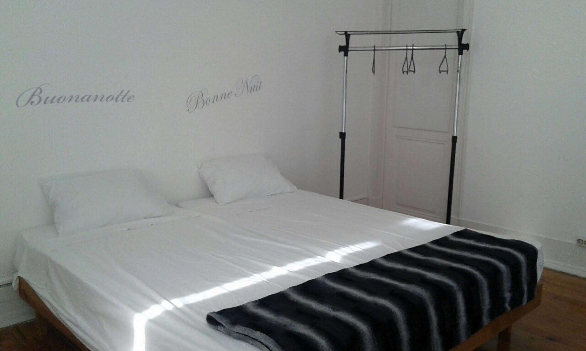 Hostel Seven Hills (Adults Only) Lisbon Exterior photo